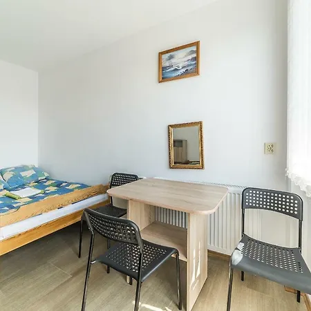 Pokoje Goscinne Przy Gospodzie Habitación en casa particular *