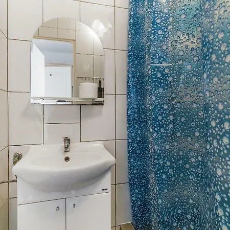 Pokoje Goscinne Przy Gospodzie *
