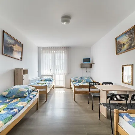 Pokoje Goscinne Przy Gospodzie Habitación en casa particular *